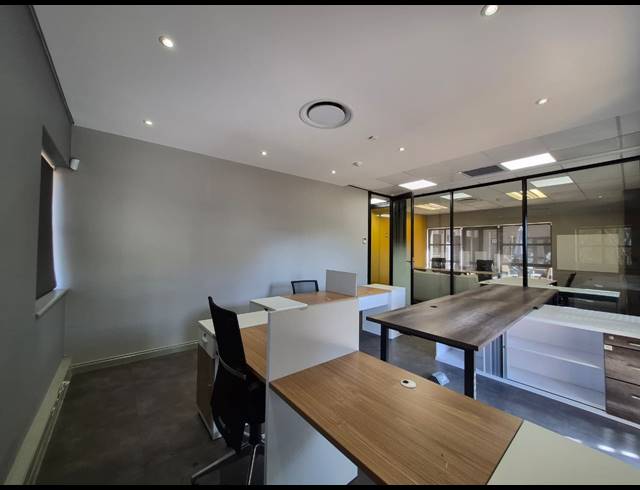 194M² OFFICE TO LET IN ILLOVO